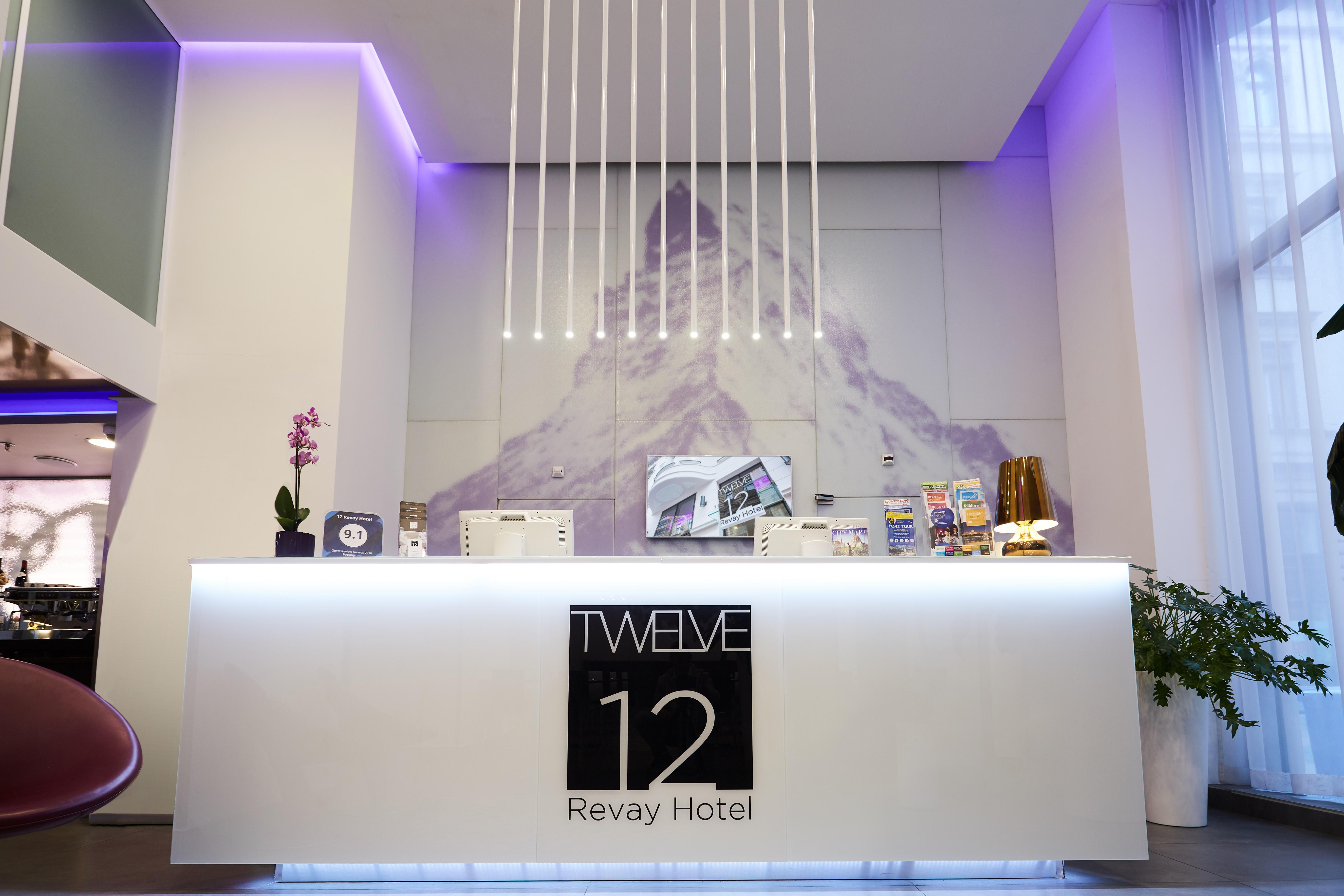 12 Révay